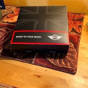 Mini Cooper speakers / car